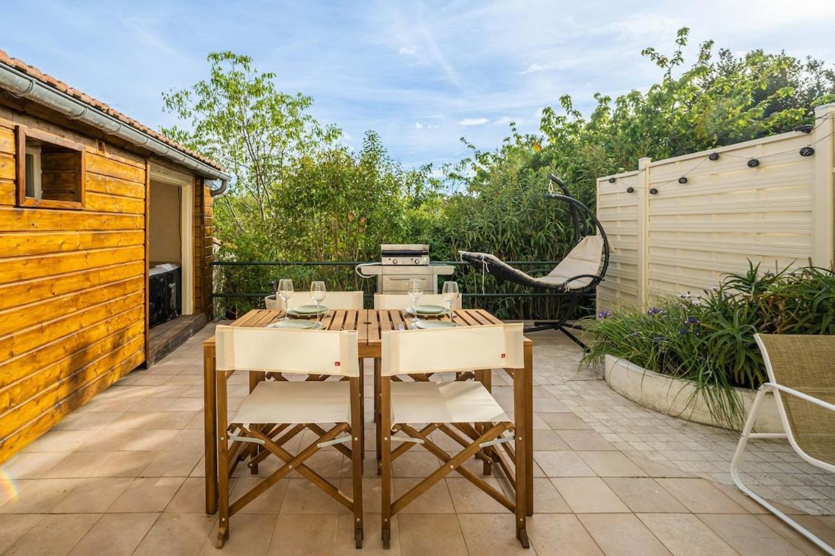 La Citadelle ~ Jacuzzi ~ Terrasse Apartment Carcassonne Luaran gambar